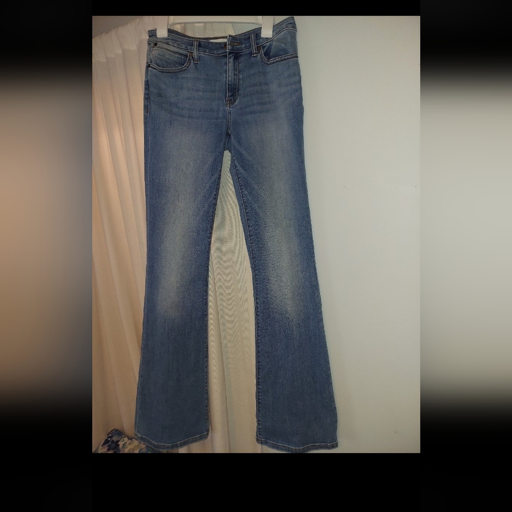 New without tags Lila Ryan Jeans. Size 29 from Stitch fix. Tall!